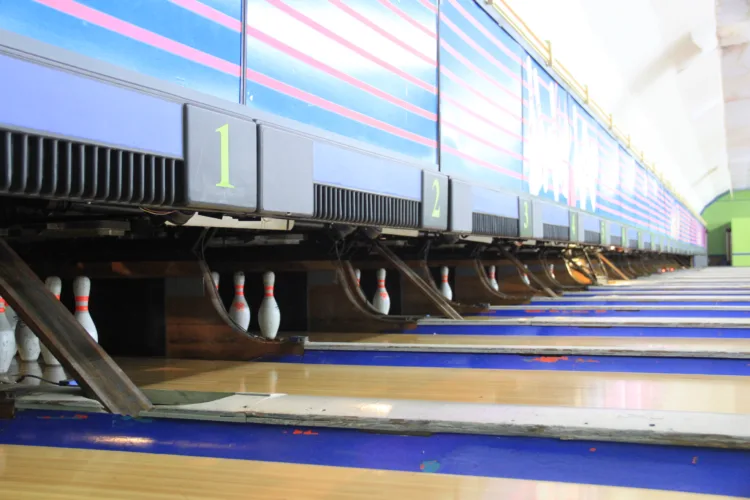 Lanes and games
